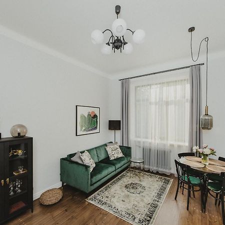 Cozy Apartment Near Zalgirio Arena By Urban Rent Kaunas Buitenkant foto